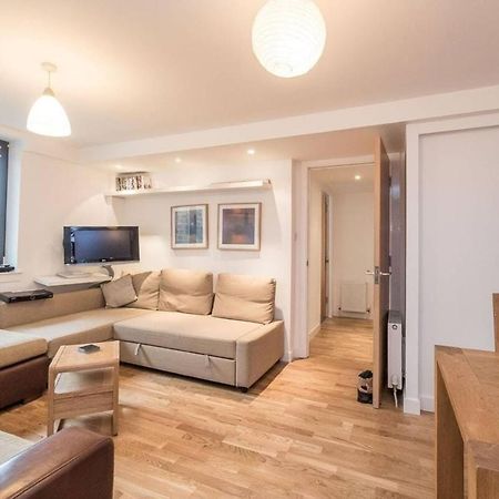 Modern Flat In The Middle Of Old Town Apartment เอดินบะระ ภายนอก รูปภาพ