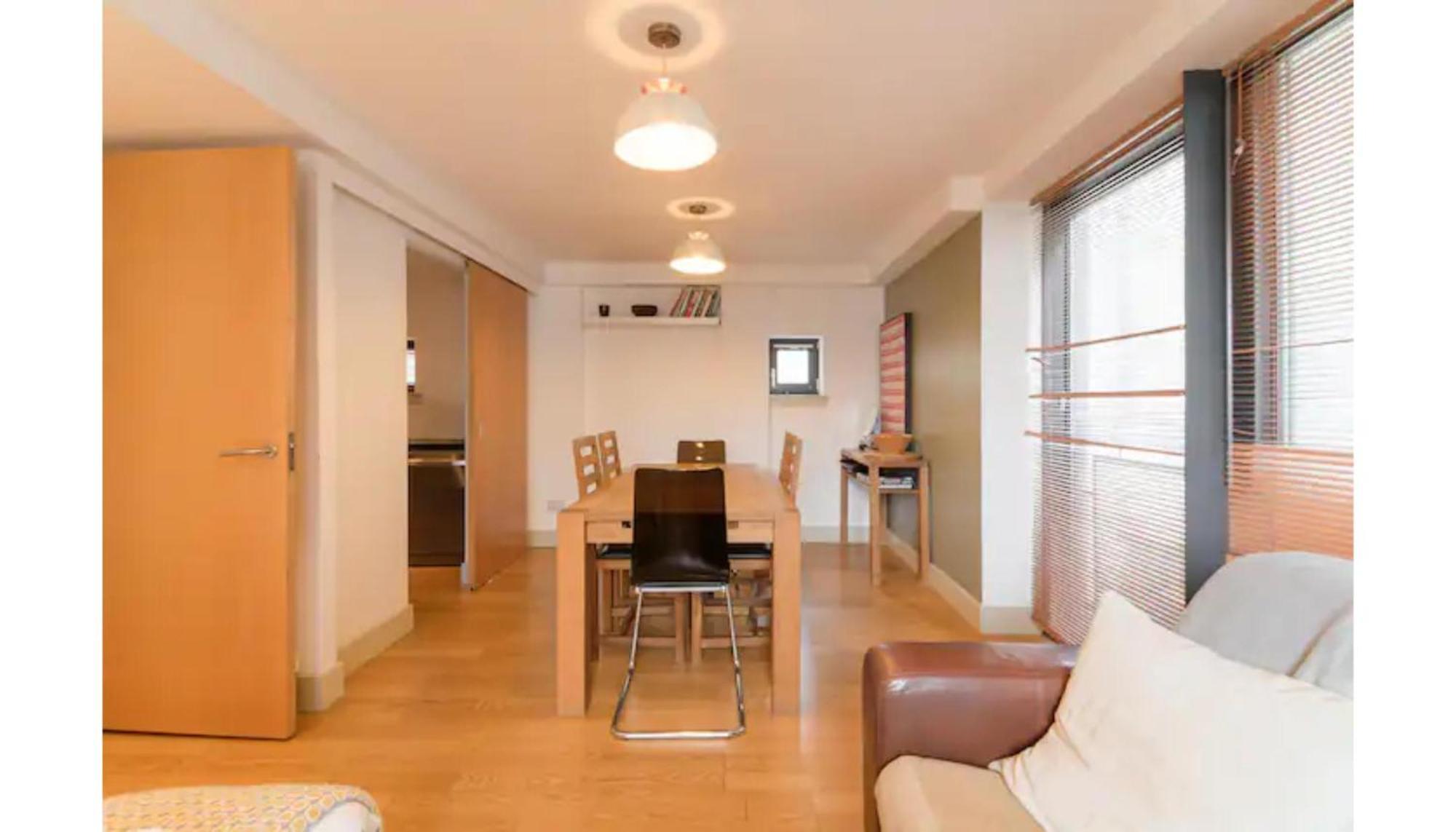 Modern Flat In The Middle Of Old Town Apartment เอดินบะระ ภายนอก รูปภาพ