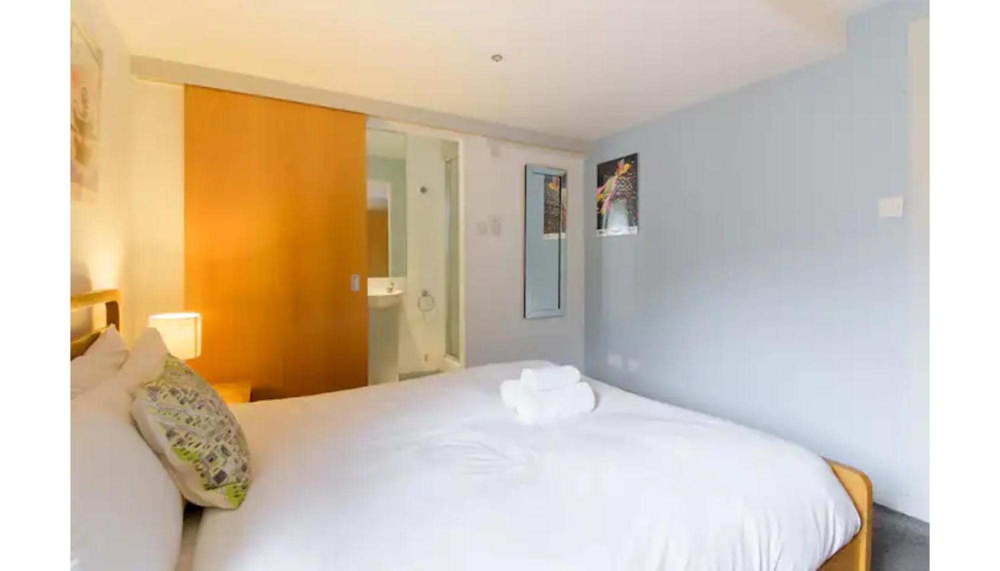 Modern Flat In The Middle Of Old Town Apartment เอดินบะระ ภายนอก รูปภาพ