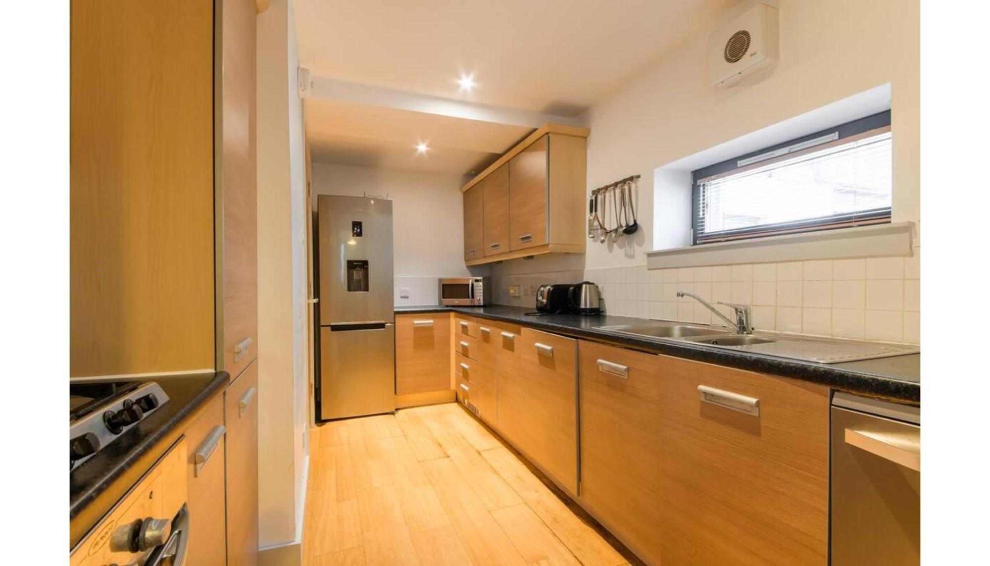 Modern Flat In The Middle Of Old Town Apartment เอดินบะระ ภายนอก รูปภาพ