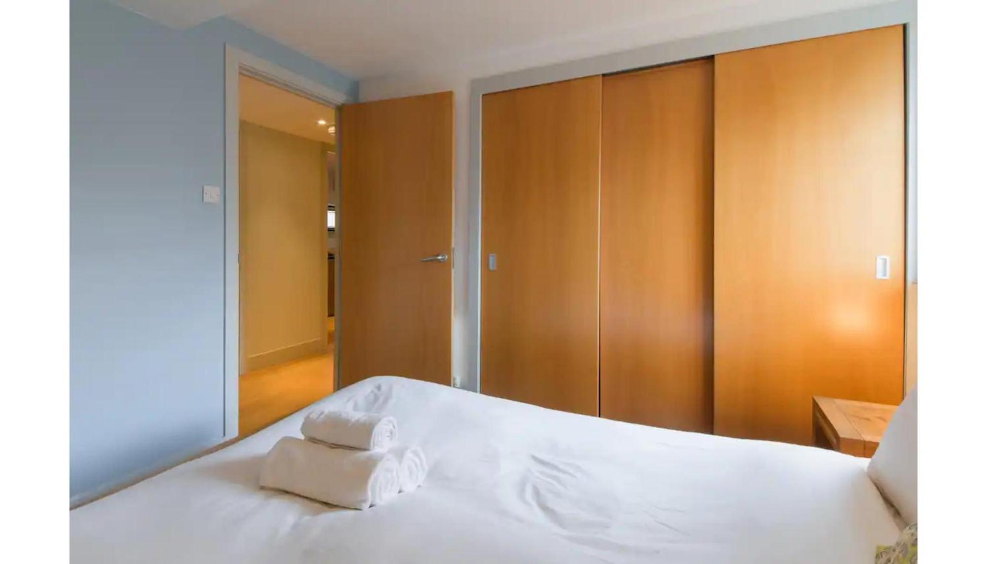 Modern Flat In The Middle Of Old Town Apartment เอดินบะระ ภายนอก รูปภาพ