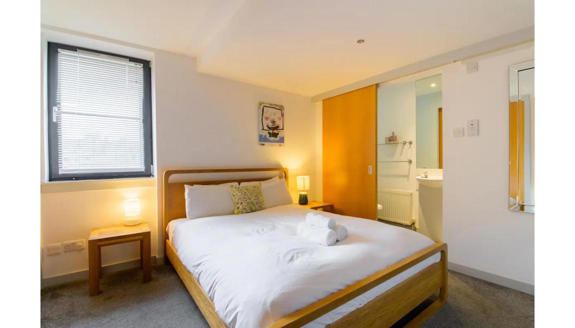 Modern Flat In The Middle Of Old Town Apartment เอดินบะระ ภายนอก รูปภาพ