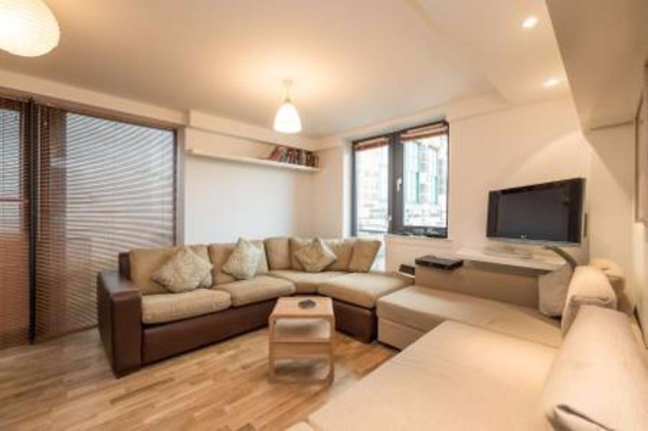 Modern Flat In The Middle Of Old Town Apartment เอดินบะระ ภายนอก รูปภาพ